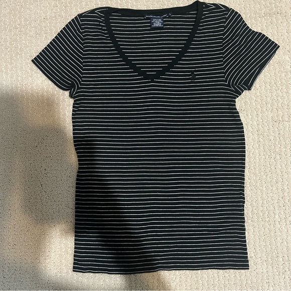 Ralph Lauren Black and Gray Fitted ‎ T-Shirt - Picture 1 of 4